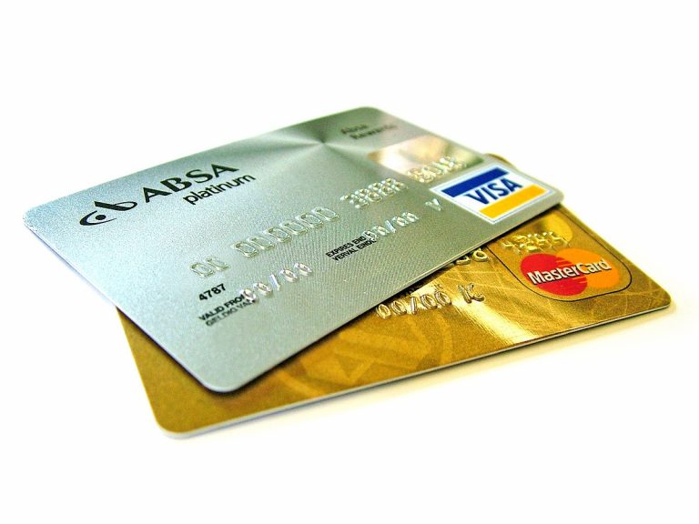 We Accept Credit Card Payments In Our Store. No extra charge! - Golden Carpets Sutherland